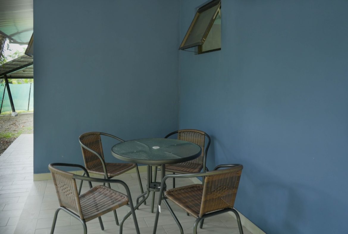 HOUSE AND SMALL TICO STYLE GUEST HOUSE – 1.6 ACRES