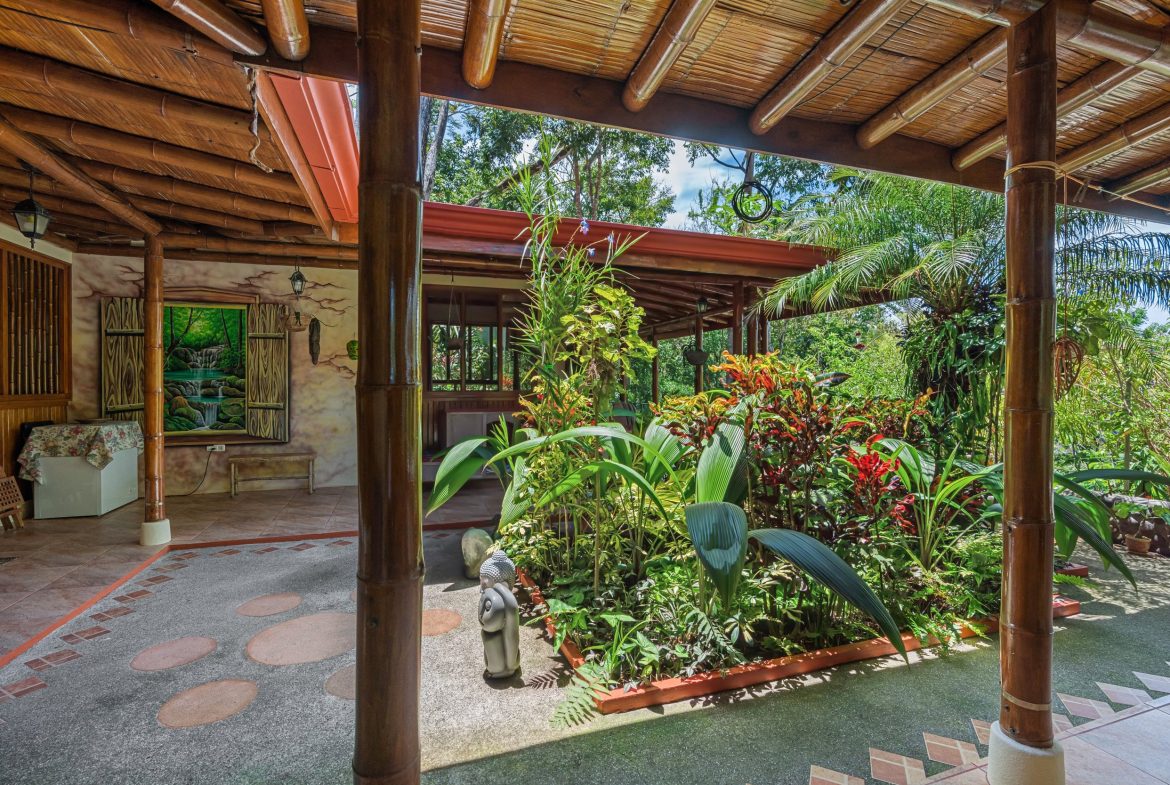 Finca Aracari – Your Natural Zen Awaits – 9.17 Acres