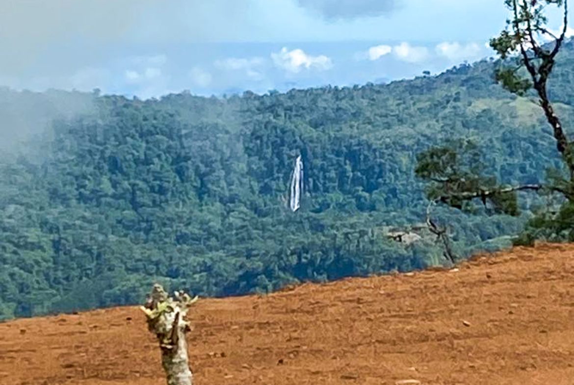 PARORAMIC VIEW OF THE SOUTH PACIFIC COSTS LOT – 3.36 ACRES