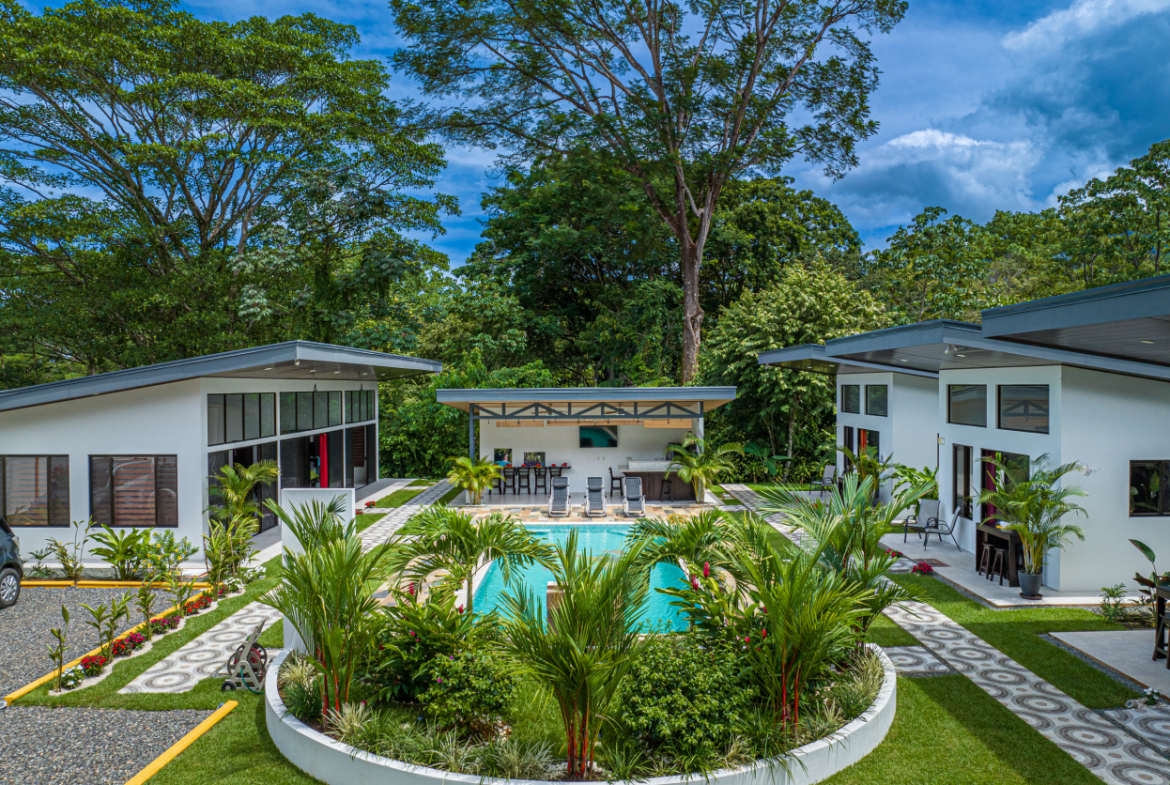 3 RENTAL CASITAS AND A 2 BEDROOM HOME MINUTES TO UVITA – 0.35 ACRES, Uvita, Costa Rica — photo 2
