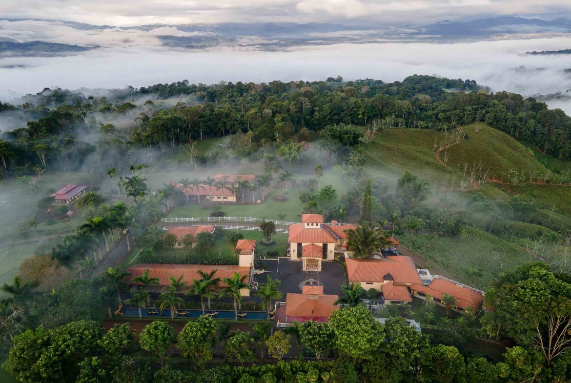 PREMIER LUXURY ESTATE RANCHO VILLA VERDE A FAMILY COMPOUND / BOUTIQUE HOTEL STYLE – 107.95 ACRES