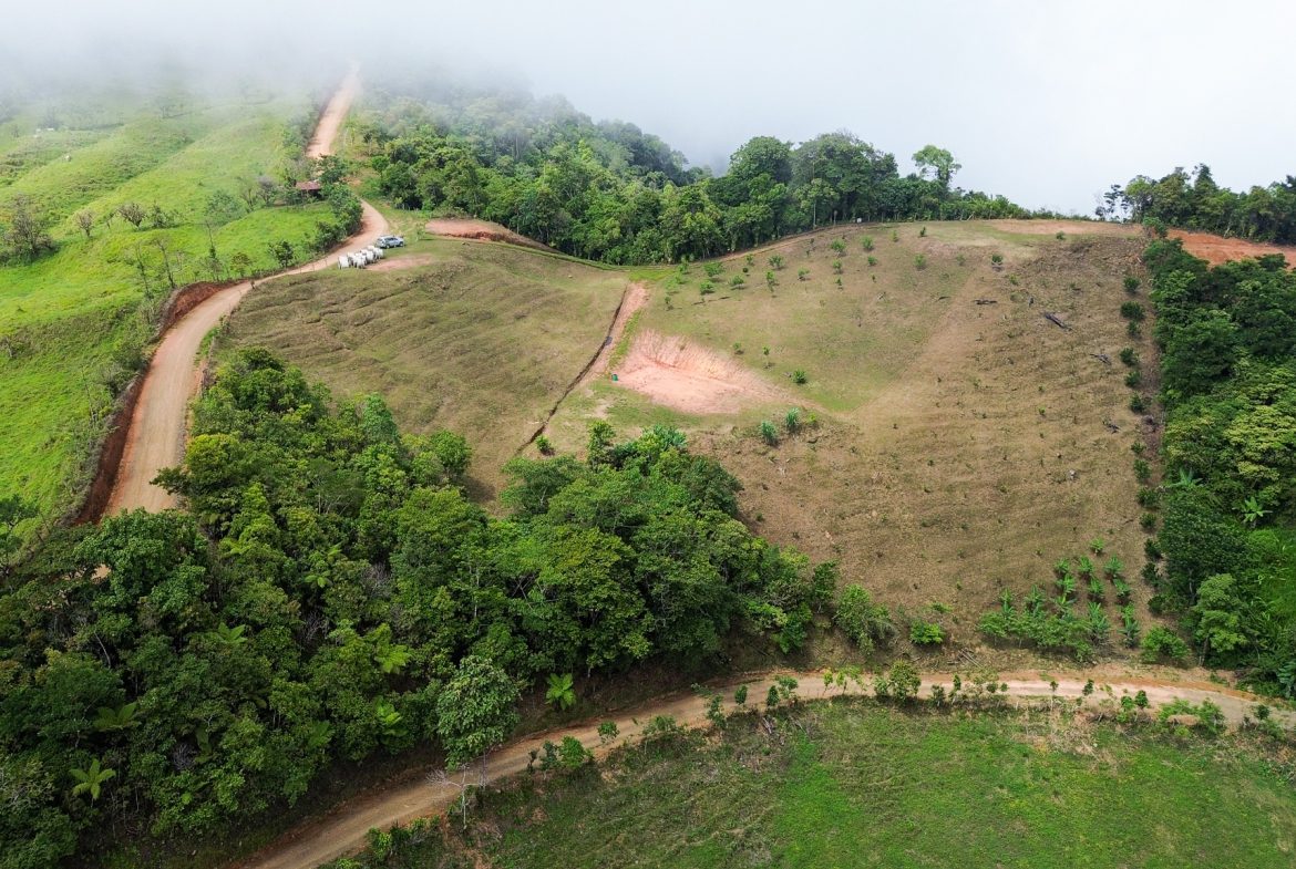 PARORAMIC VIEW OF THE SOUTH PACIFIC COSTS LOT – 3.36 ACRES