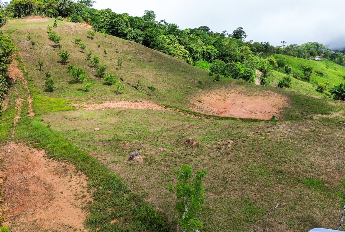 PARORAMIC VIEW OF THE SOUTH PACIFIC COSTS LOT – 3.36 ACRES