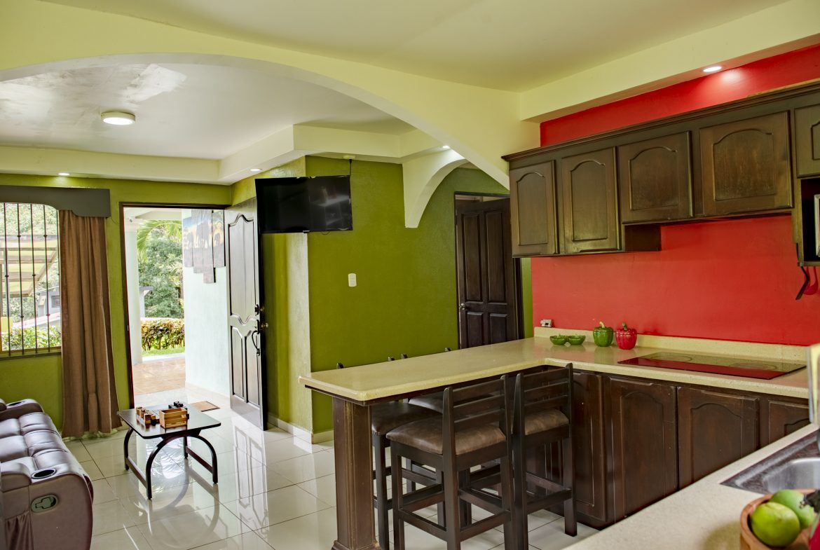 SECLUDED PARADISE RETREAT: FULLY FURNISHED 2-BR HOME IN LA BONITA, SAN ISIDRO – 0.19 ACRES