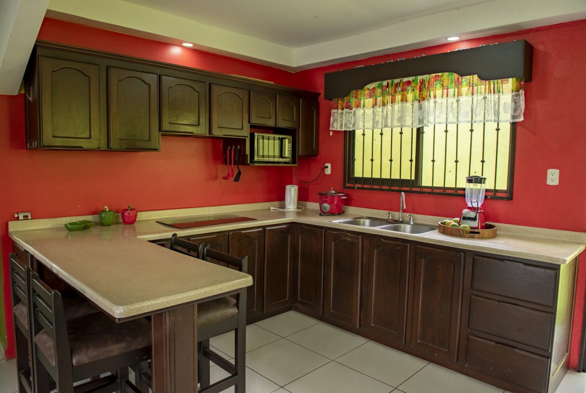 SECLUDED PARADISE RETREAT: FULLY FURNISHED 2-BR HOME IN LA BONITA, SAN ISIDRO – 0.19 ACRES