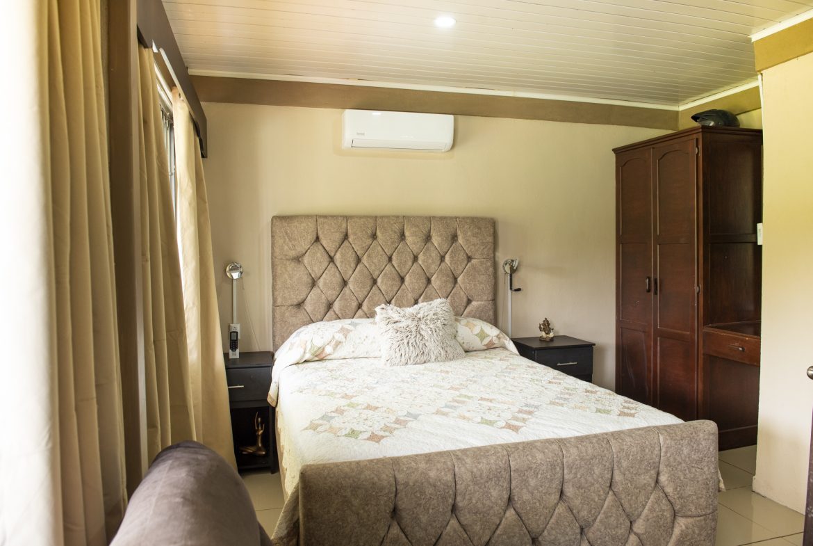 SECLUDED PARADISE RETREAT: FULLY FURNISHED 2-BR HOME IN LA BONITA, SAN ISIDRO – 0.19 ACRES