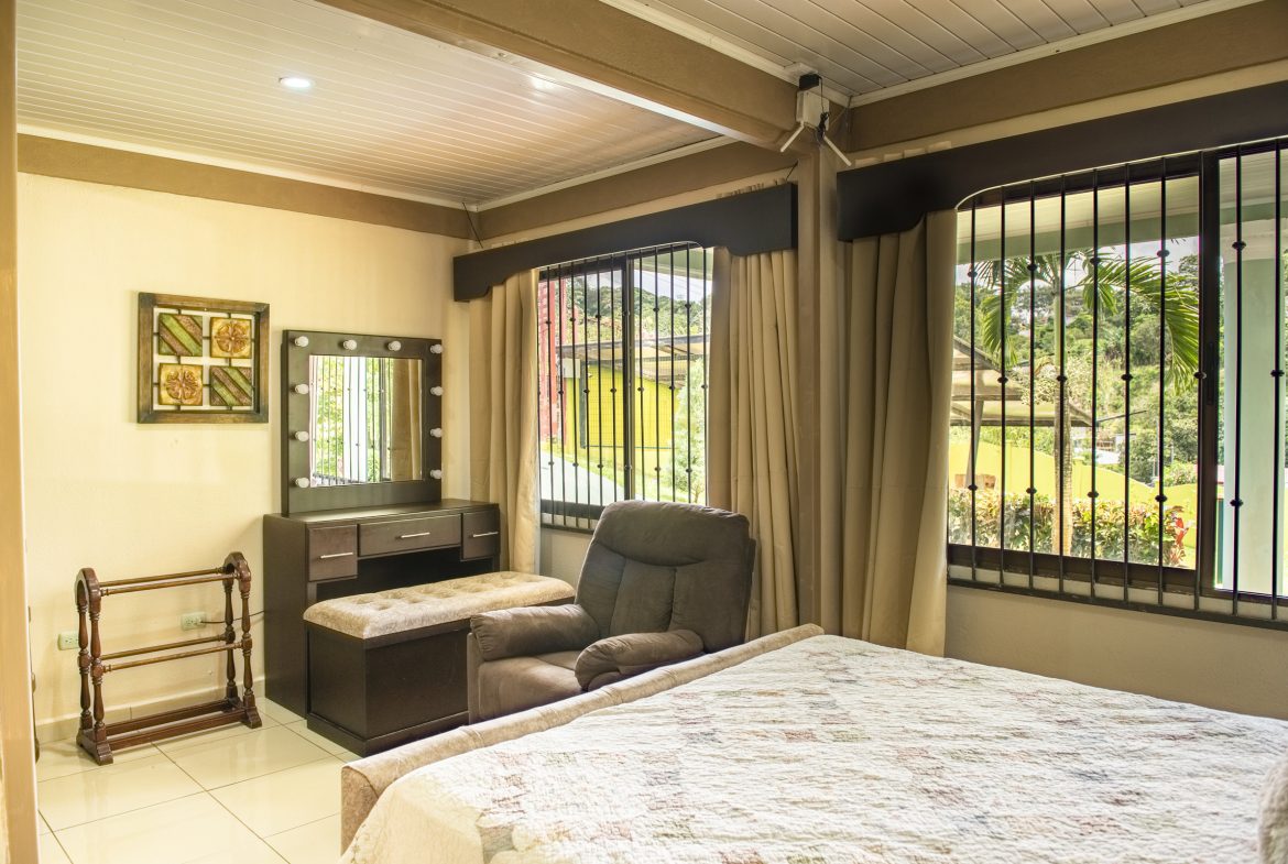 SECLUDED PARADISE RETREAT: FULLY FURNISHED 2-BR HOME IN LA BONITA, SAN ISIDRO – 0.19 ACRES