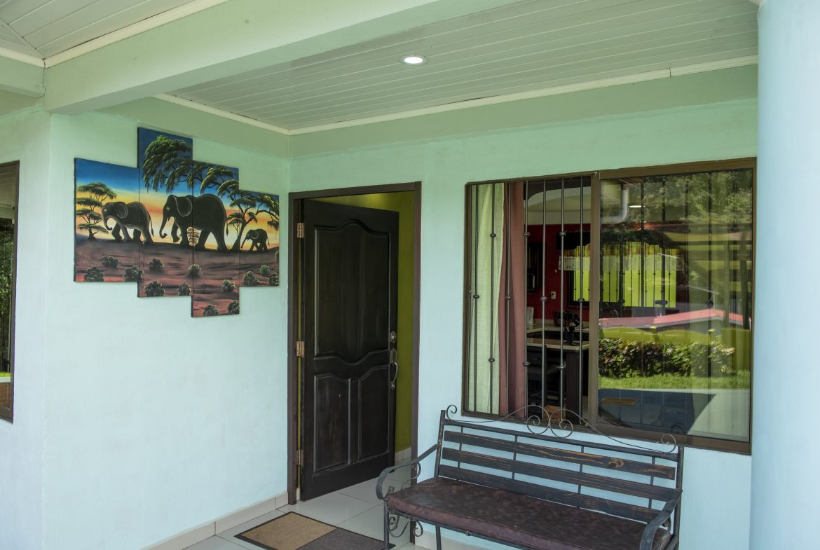 SECLUDED PARADISE RETREAT: FULLY FURNISHED 2-BR HOME IN LA BONITA, SAN ISIDRO – 0.19 ACRES, Uvita, Costa Rica — photo 5