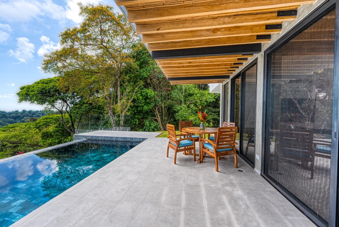 LUXURY 5 BEDROOM HOME WITH AMAZING OCEAN VIEWS – 3.34 ACRES, Uvita, Costa Rica — photo 2