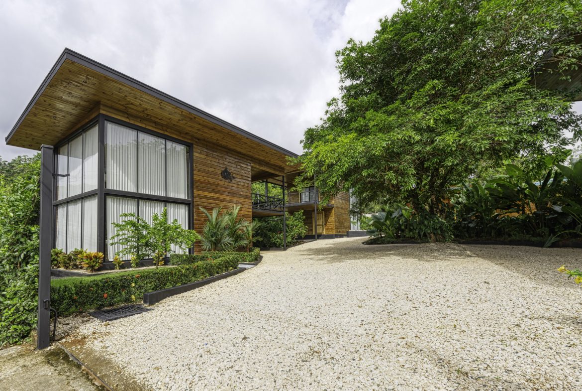 3 MODERN LUXURY VILLAS – WALK TO TOWN IN UVITA – 0.2 ACRES, Uvita, Costa Rica — photo 5