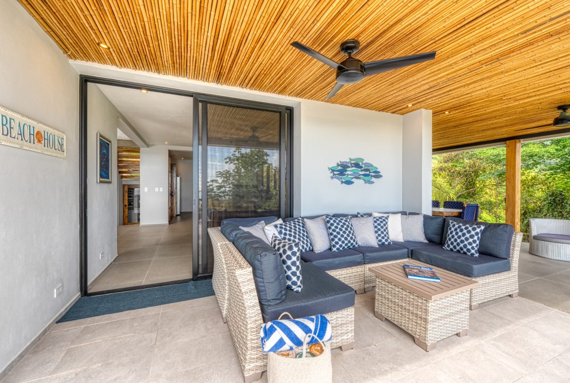 LUXURY 5 BEDROOM HOME WITH AMAZING OCEAN VIEWS – 3.34 ACRES