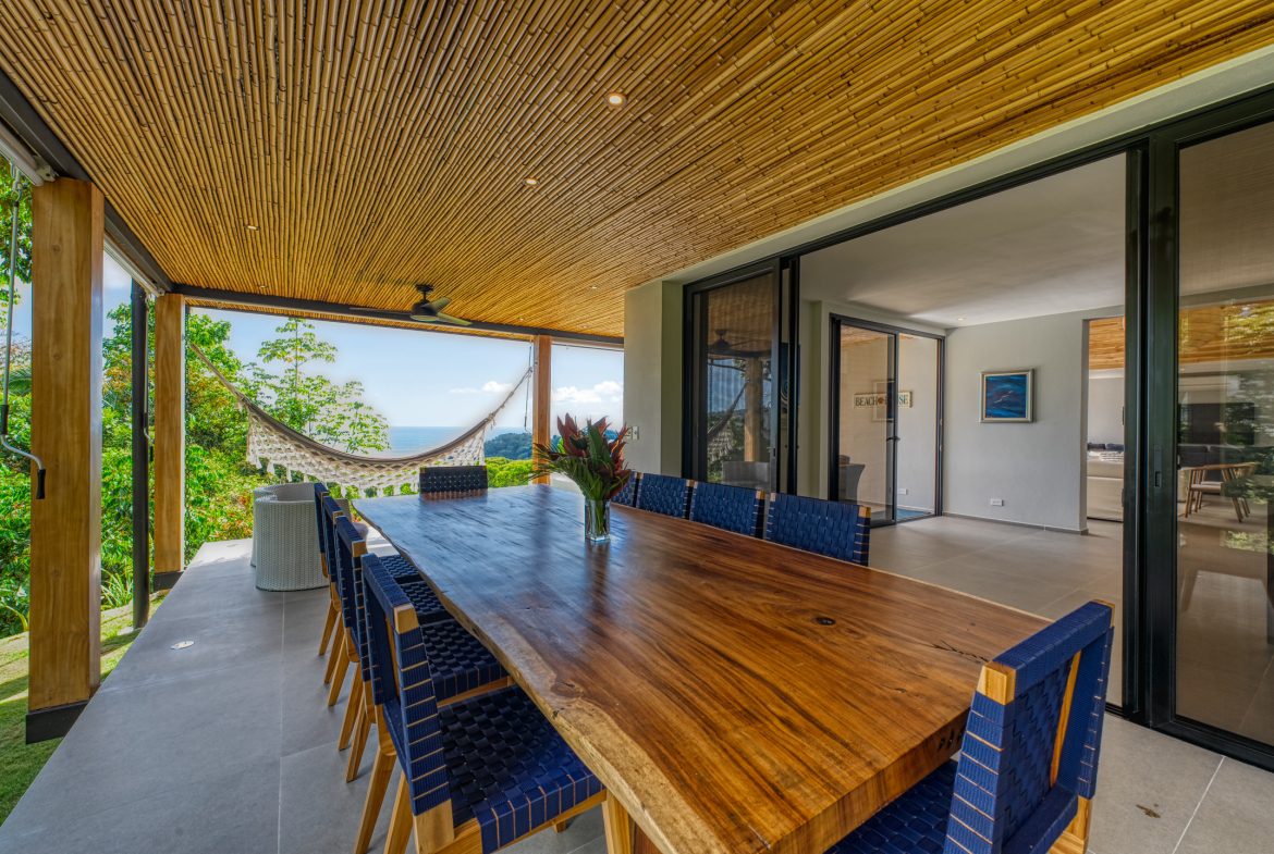 LUXURY 5 BEDROOM HOME WITH AMAZING OCEAN VIEWS – 3.34 ACRES