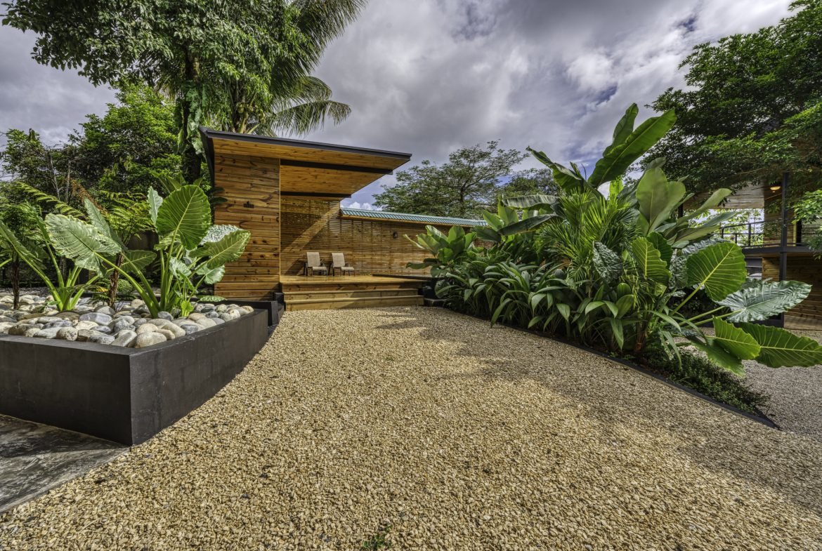 3 MODERN LUXURY VILLAS – WALK TO TOWN IN UVITA – 0.2 ACRES