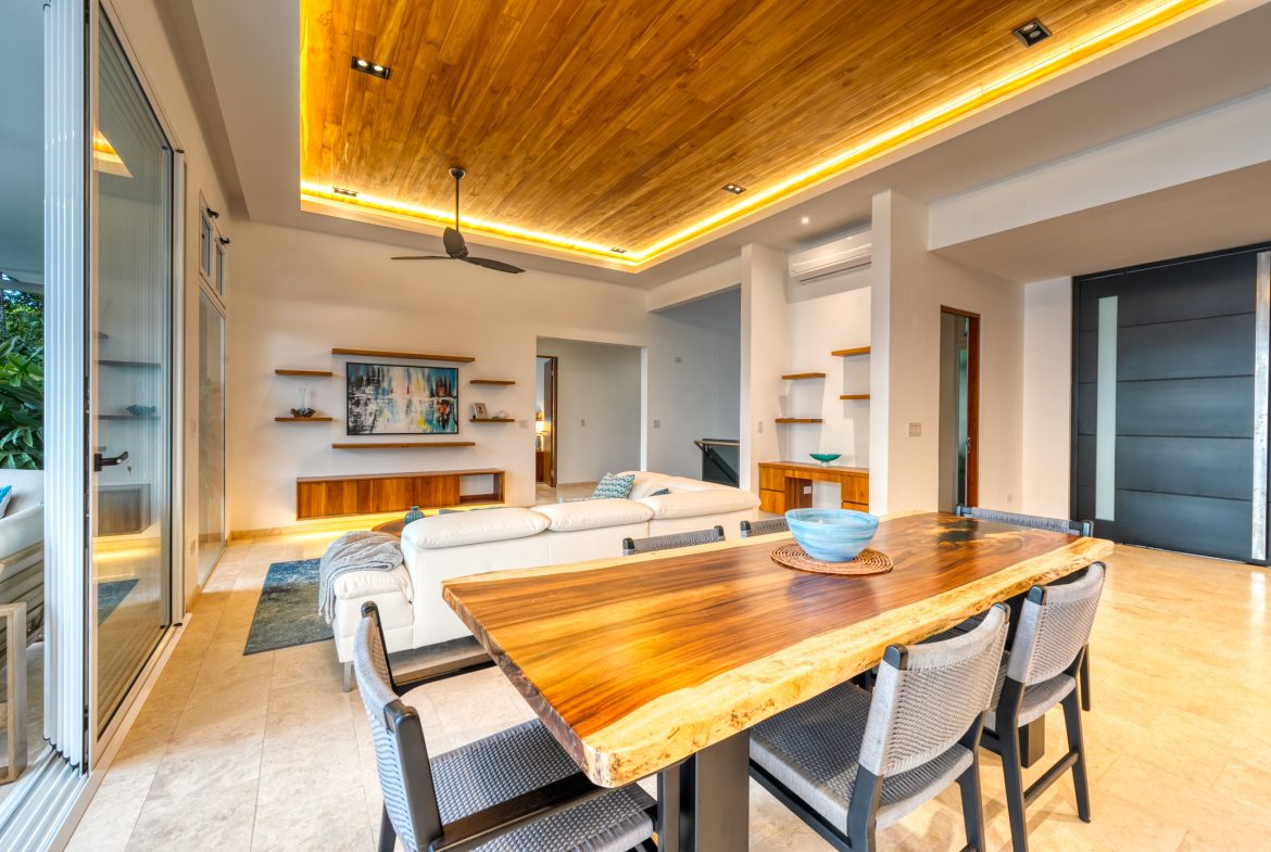 MODERN TROPICAL 4 BEDROOM IN GATED COMMUNITY NEAR DOMINICAL