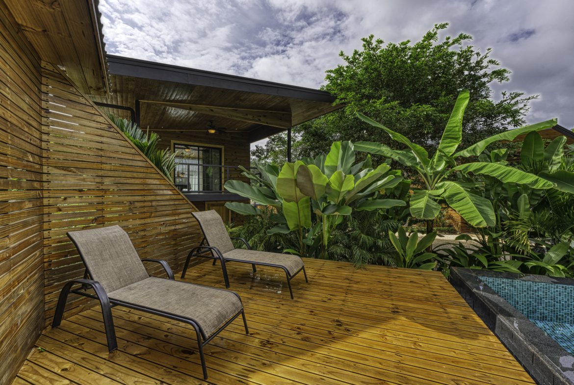 3 MODERN LUXURY VILLAS – WALK TO TOWN IN UVITA – 0.2 ACRES