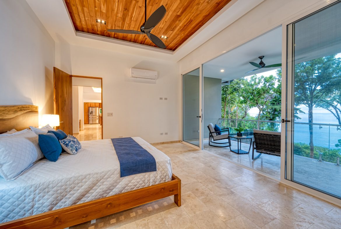 MODERN TROPICAL 4 BEDROOM IN GATED COMMUNITY NEAR DOMINICAL
