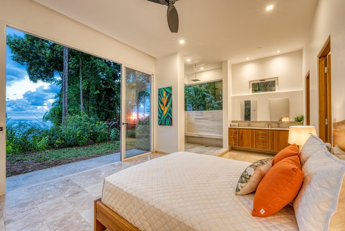 MODERN TROPICAL 4 BEDROOM IN GATED COMMUNITY NEAR DOMINICAL