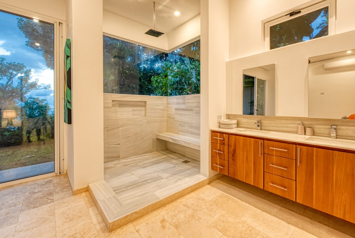 MODERN TROPICAL 4 BEDROOM IN GATED COMMUNITY NEAR DOMINICAL