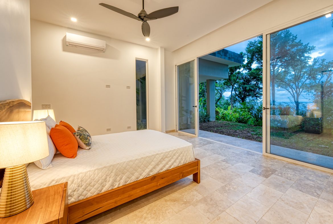 MODERN TROPICAL 4 BEDROOM IN GATED COMMUNITY NEAR DOMINICAL