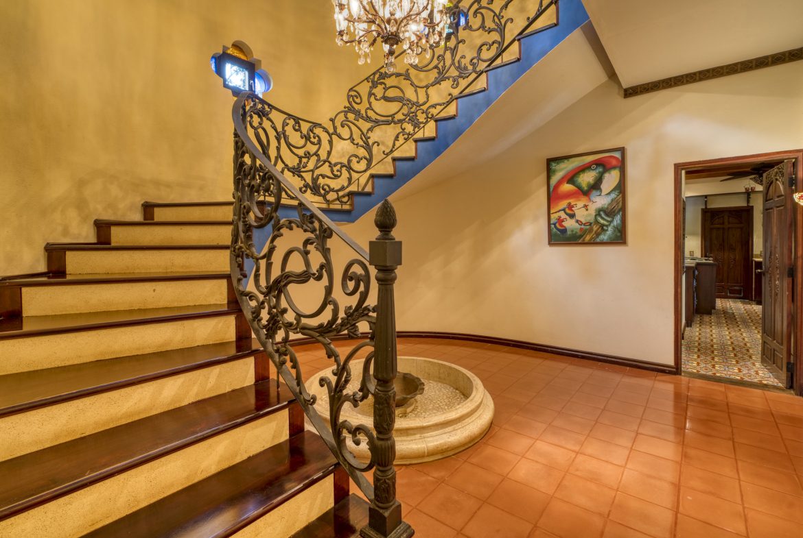 4 BEDROOM EUROPEAN STYLE HOME WITH STUNNING OCEAN VIEWS – 6.27 ACRES, Uvita, Costa Rica — photo 7