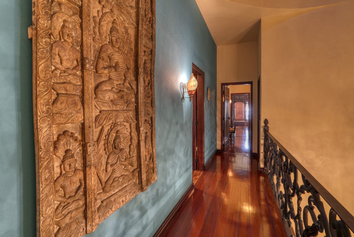 4 BEDROOM EUROPEAN STYLE HOME WITH STUNNING OCEAN VIEWS – 6.27 ACRES