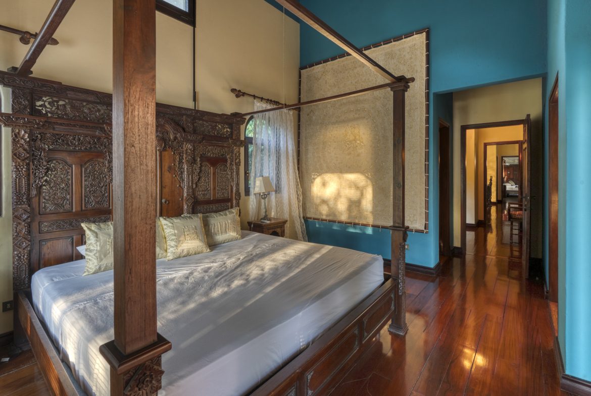4 BEDROOM EUROPEAN STYLE HOME WITH STUNNING OCEAN VIEWS – 6.27 ACRES