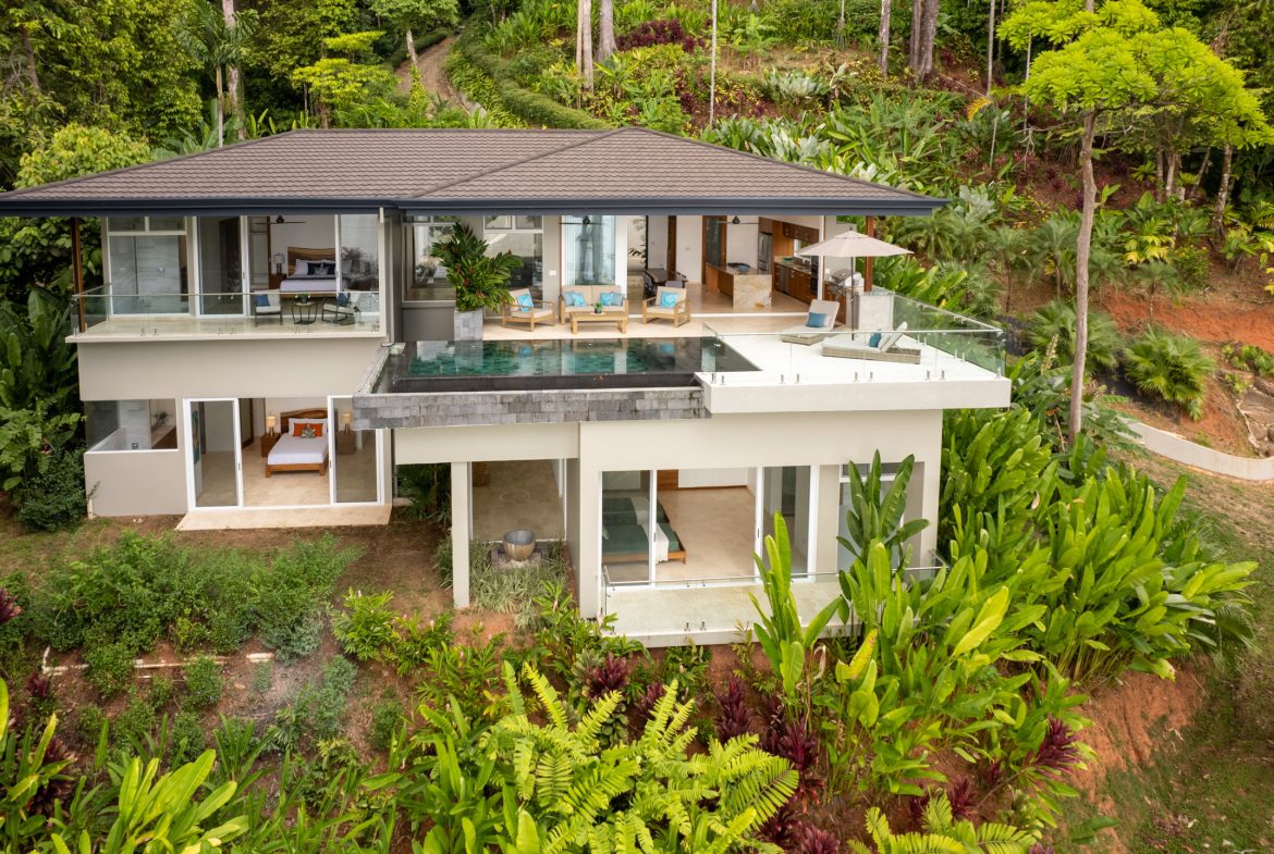 MODERN TROPICAL 4 BEDROOM IN GATED COMMUNITY NEAR DOMINICAL, Uvita, Costa Rica — photo 5