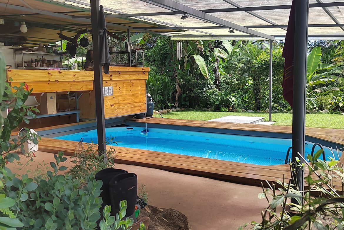 FINCA LA PAZ FARM WITH AMAZING MOUNTAIN VIEWS, CREEK AND COOL CLIMATE – 4 ACRES