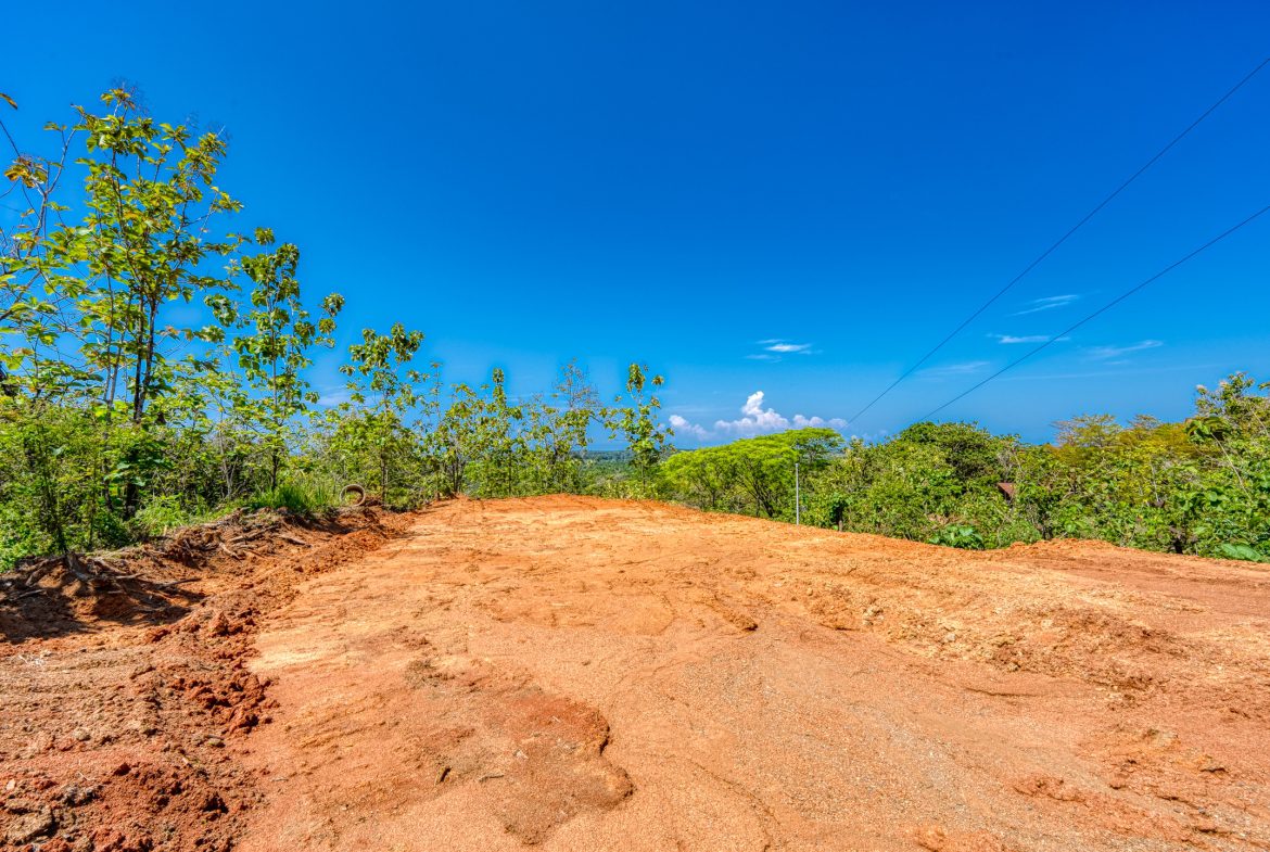 PREMIUM LOTS IN GATED COMMUNITY – 1.24 ACRES