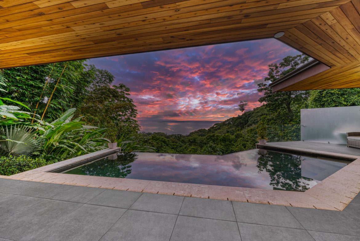 LUXURIOUS TROPICAL STYLE 4 BEDROOM CASA SULIT – 2 ACRES, Uvita, Costa Rica — photo 3