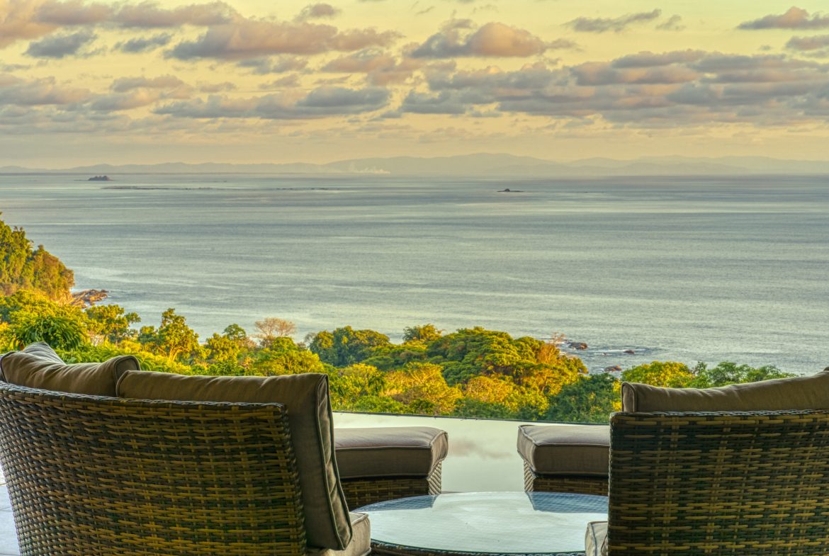 LUXURIOUS TROPICAL STYLE 4 BEDROOM CASA SULIT – 2 ACRES, Uvita, Costa Rica — photo 4