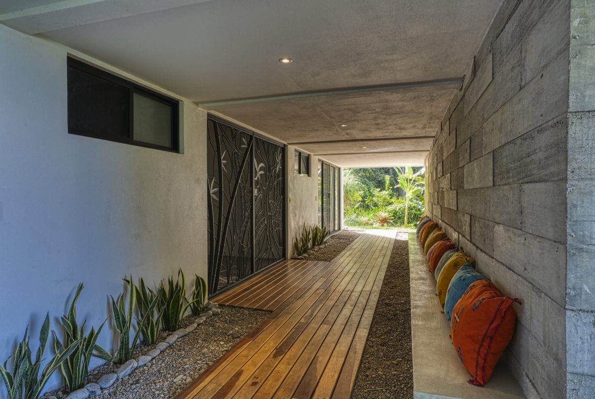 SPECTACULAR OCEAN VIEW HOME – CASTILLO DE LA SELVA – 1.72 ACRES