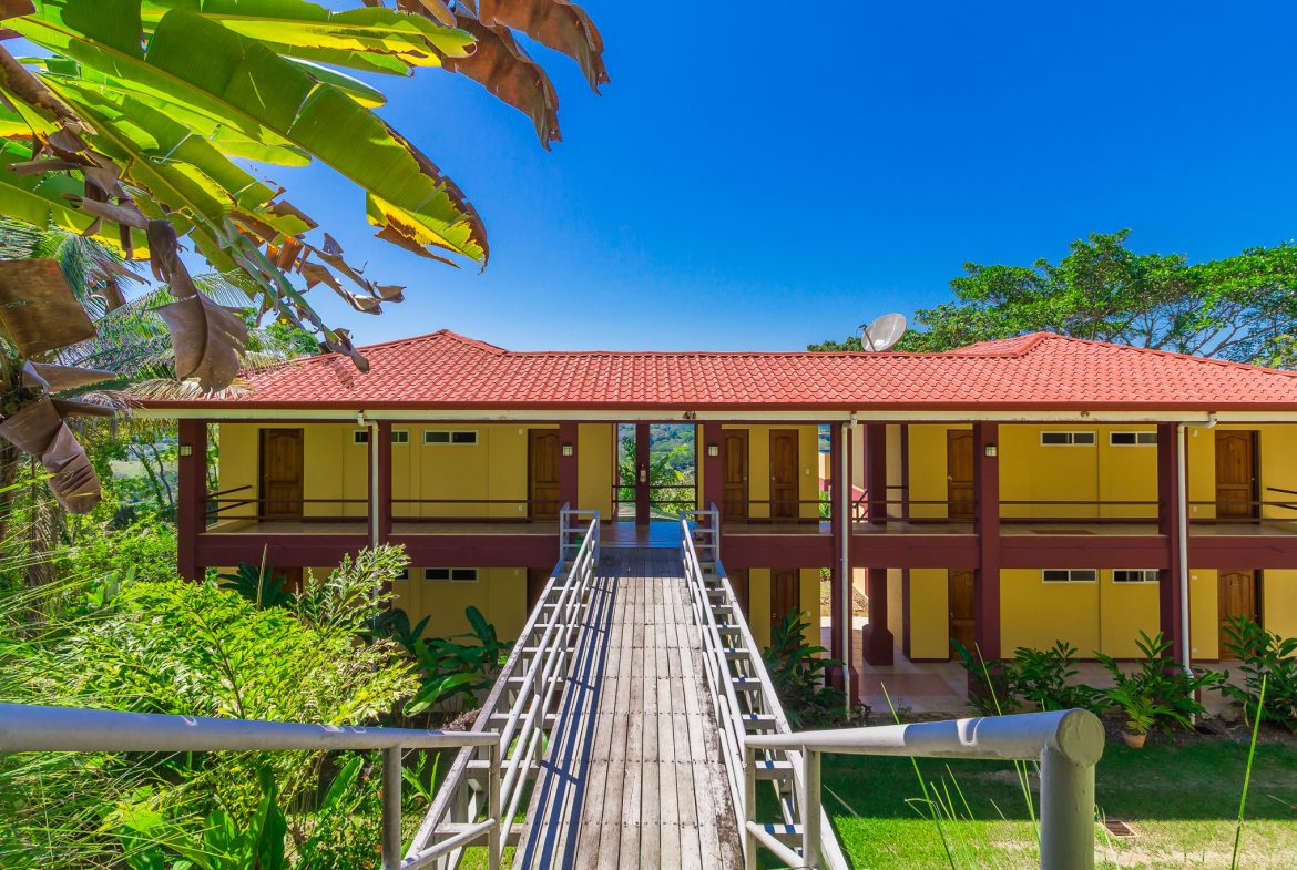 FAMOUS HOTEL WITH STUNNING OCEAN VIEWS OVERLOOKING THE WHALE’S TAIL IN UVITA – 2.7 Acres