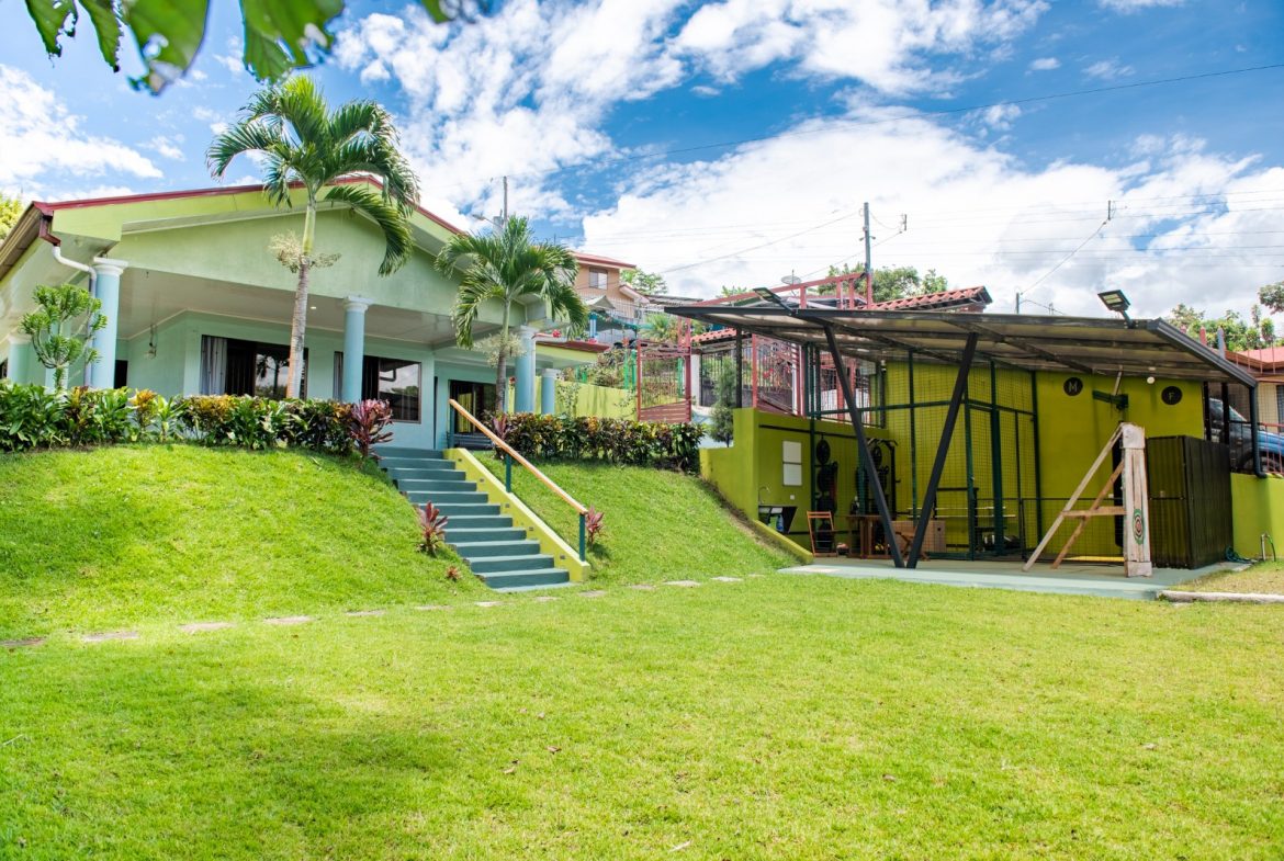 SECLUDED PARADISE RETREAT: FULLY FURNISHED 2-BR HOME IN LA BONITA, SAN ISIDRO – 0.19 ACRES, Uvita, Costa Rica — photo 2
