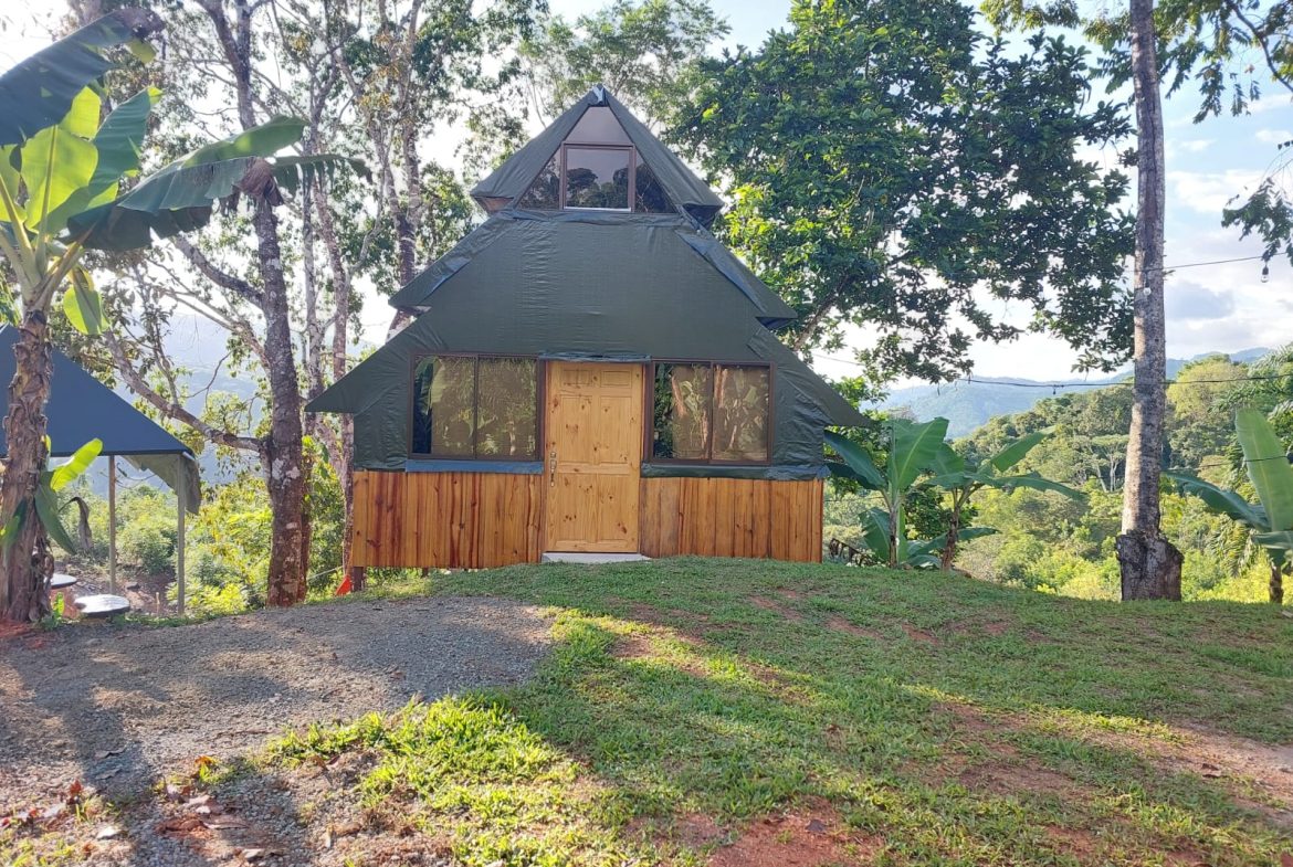 A SEAMLESS BLEND OF NATURE AND COMFORT WITH PAVED ACCESS – 17.1 ACRES, Uvita, Costa Rica — photo 4