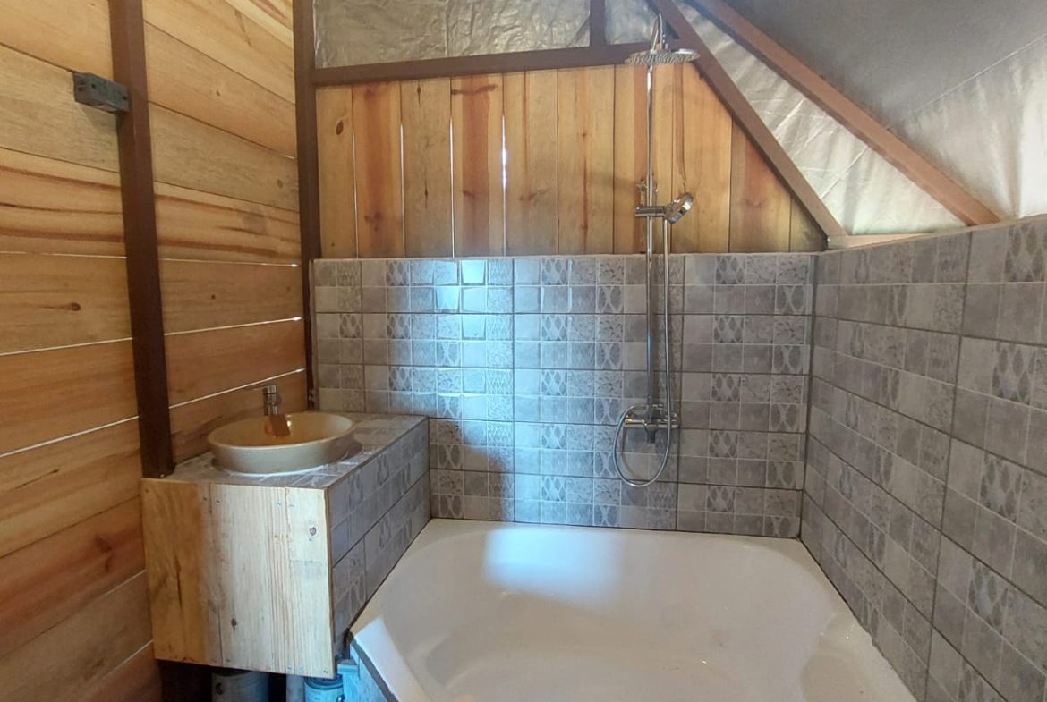 A SEAMLESS BLEND OF NATURE AND COMFORT WITH PAVED ACCESS – 17.1 ACRES