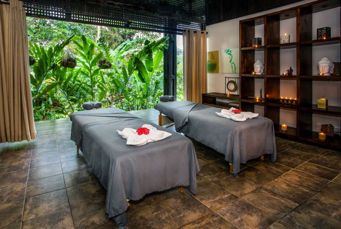 PROFITABLE BOUTIQUE HOTEL IN PRIME LOCATION IN UVITA 13.16 ACRES