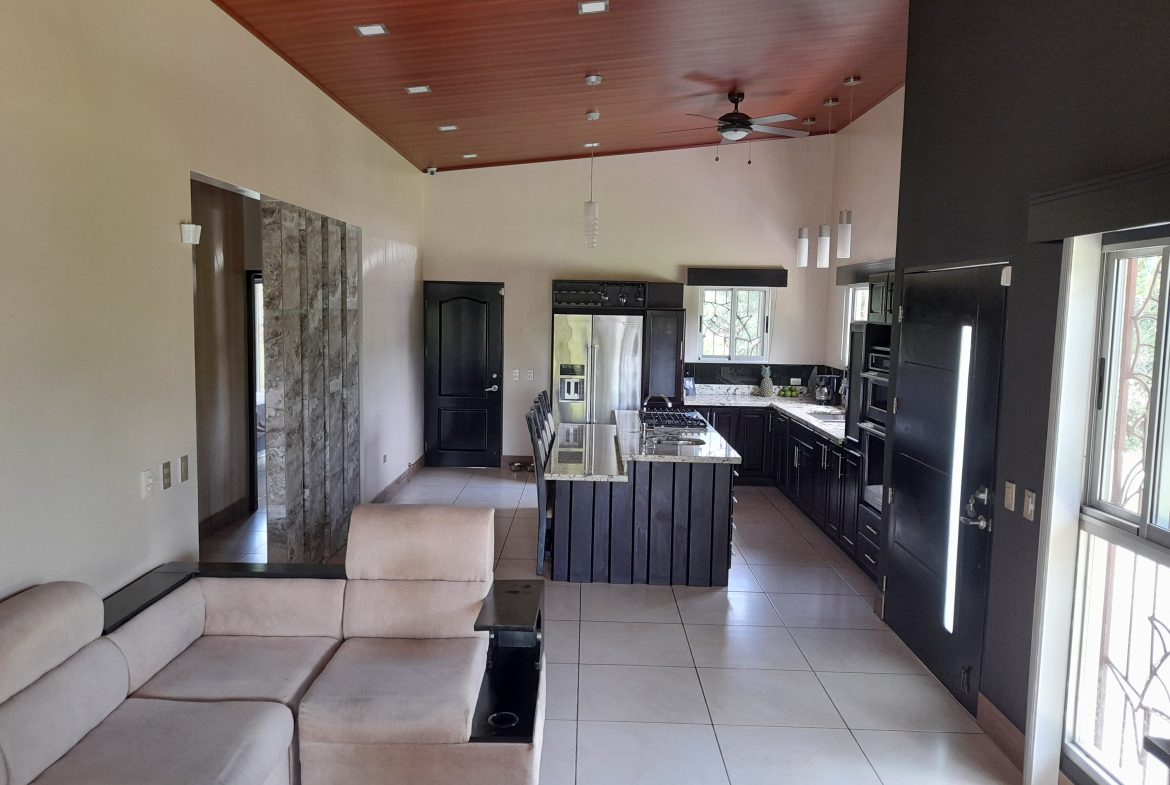 CASA BILLFISH 2 BEDROOM HOME IN QUEPOS – 1.24 Acres, Uvita, Costa Rica — photo 8