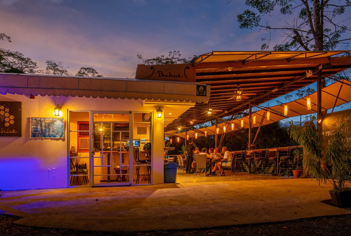 POPULAR FULLY FUNCTIONING UVITA RESTAURANT – 1.2 ACRES