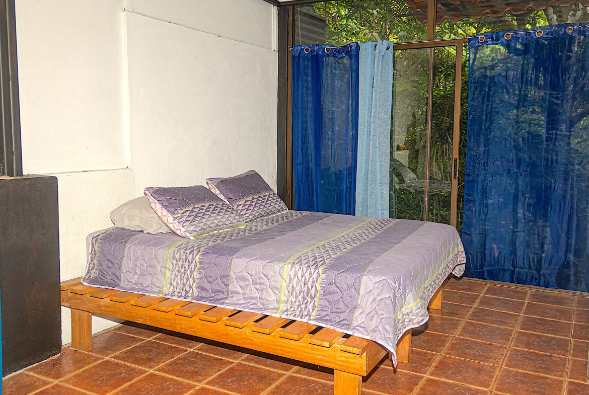 INVESTMENT PROPERTY HOME WITH CHALETS – CABINAS AND A STUDIO IN MANUEL ANTONIO – 2.86 ACRES
