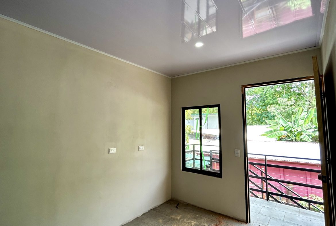 PRIME 4-UNIT APARTMENT COMPLEX IN UVITA – IDEAL INVESTMENT OPPORTUNITY