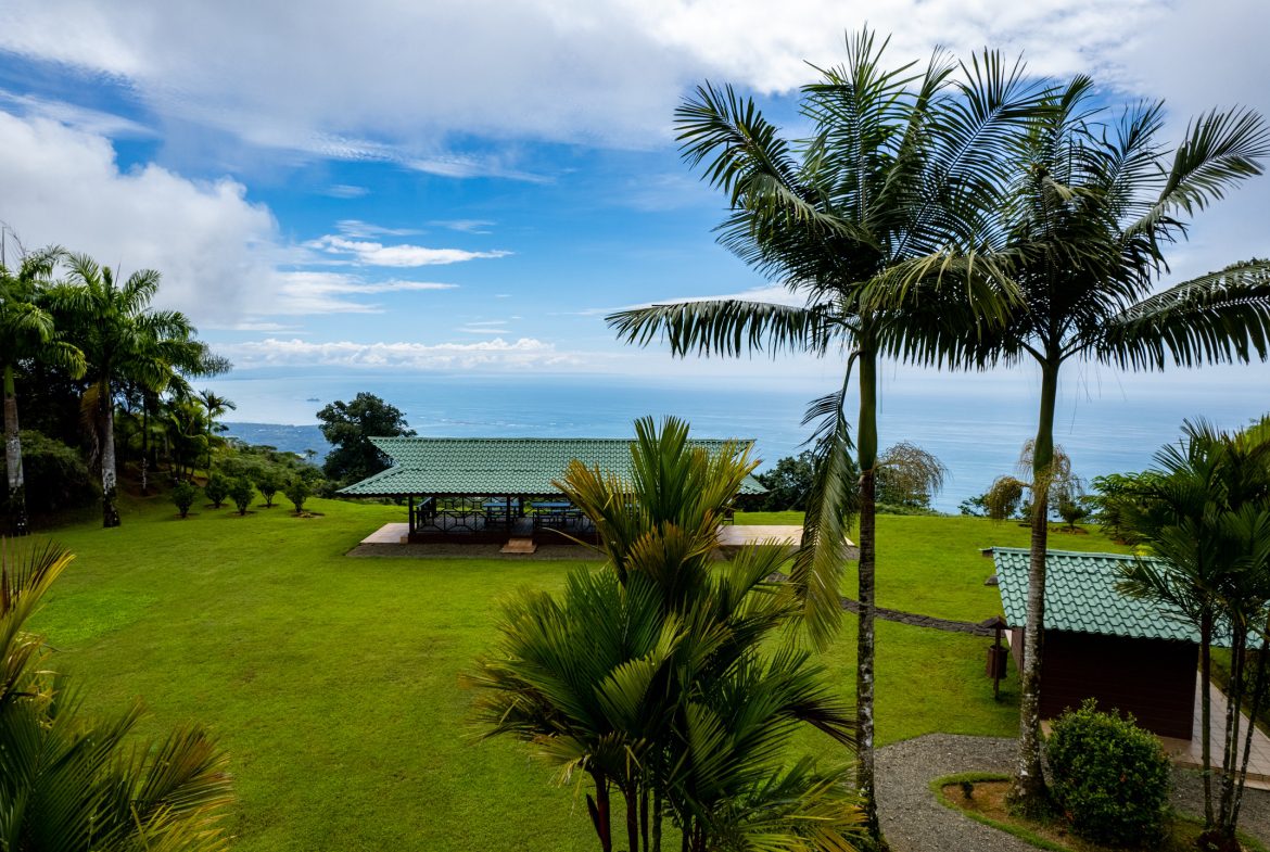 ICONIC WHALE TAIL VIEW LOT IN COSTA VERDE ESTATES – 1.71 ACRES