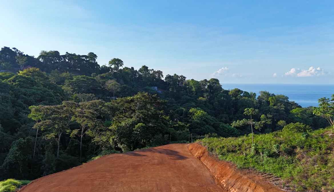 OCEAN AND MOUNTAIN VIEW LOT IN OJOCHAL – 0.65 ACRES