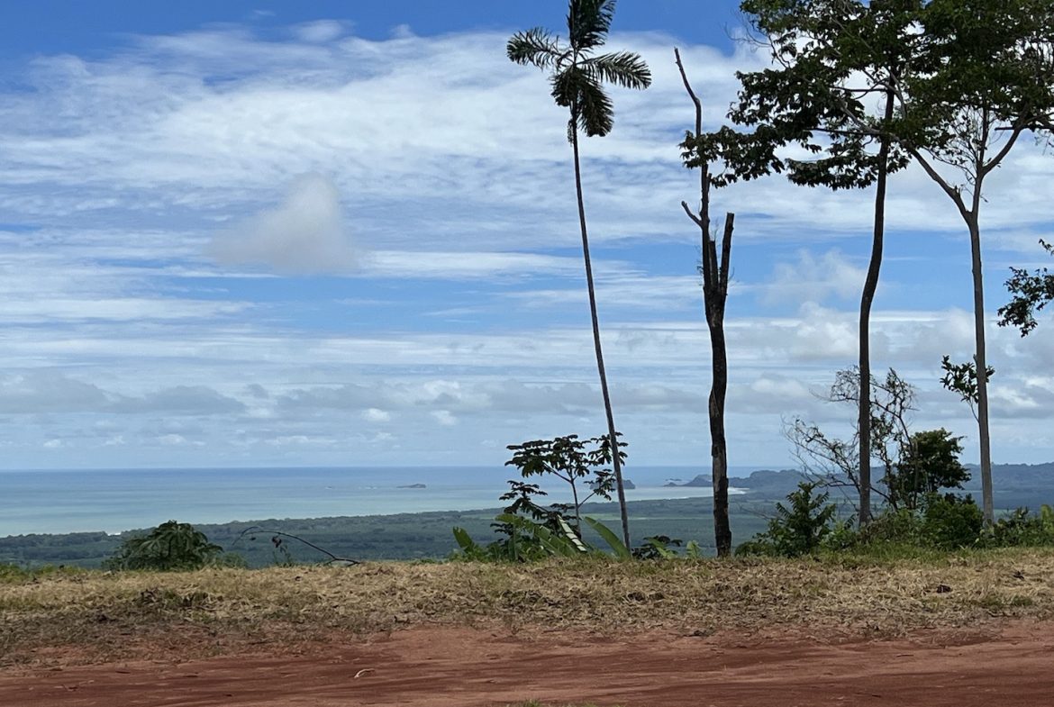 OCEAN VIEW LOT WITH WATERFALL ACCESS IN GATED COMMUNITY – 1.55 ACRES