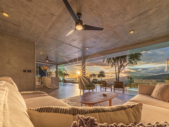 PANORAMIC WHALE’S TAIL VIEW HOUSE & GUEST HOUSE WITH POOL AND RIVER FRONTAGE – 4.9 ACRES, Uvita, Costa Rica — photo 4
