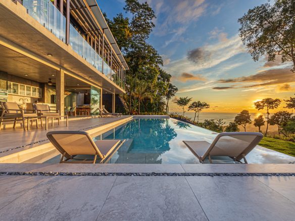 PANORAMIC WHALE’S TAIL VIEW HOUSE & GUEST HOUSE WITH POOL AND RIVER FRONTAGE – 4.9 ACRES, Uvita, Costa Rica — photo 3
