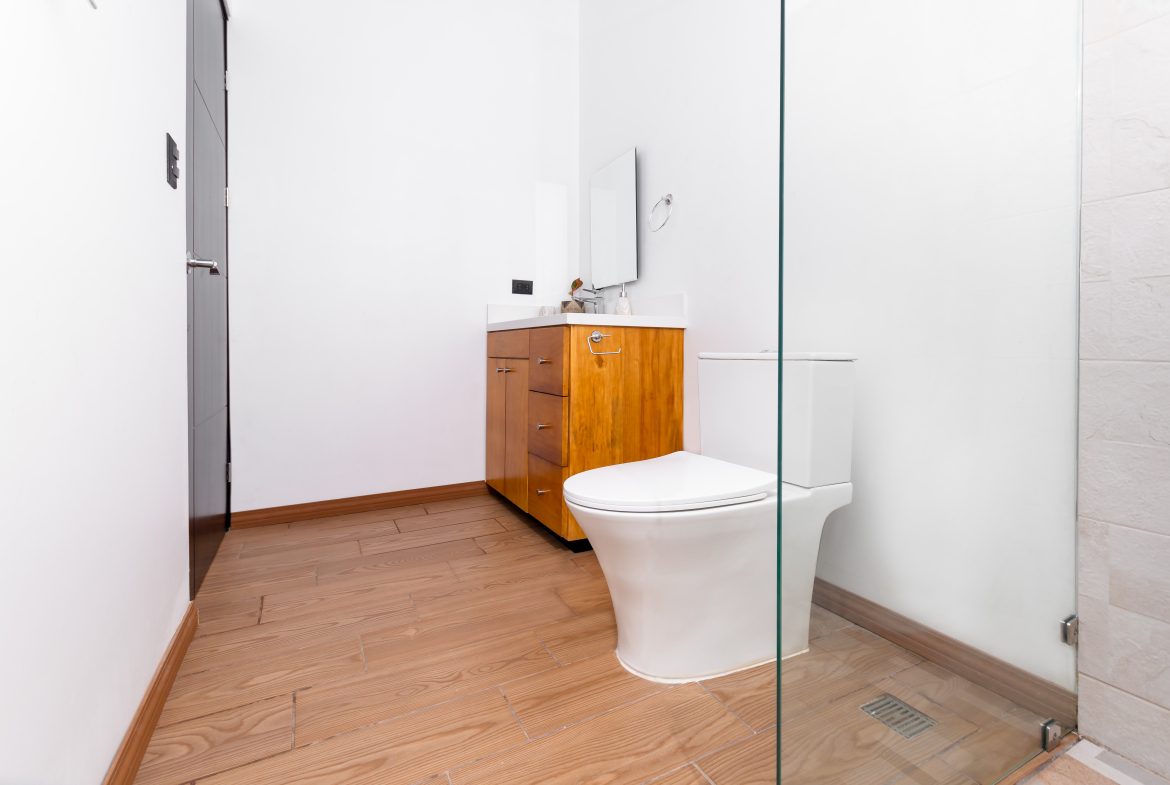 3 BEDROOMS 2.5 BATHROOM BEACH HOUSE