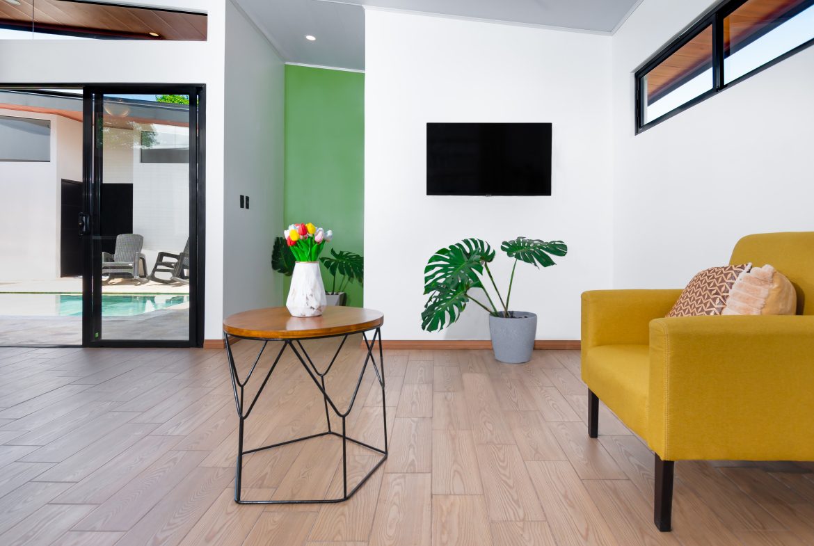 3 BEDROOMS 2.5 BATHROOM BEACH HOUSE