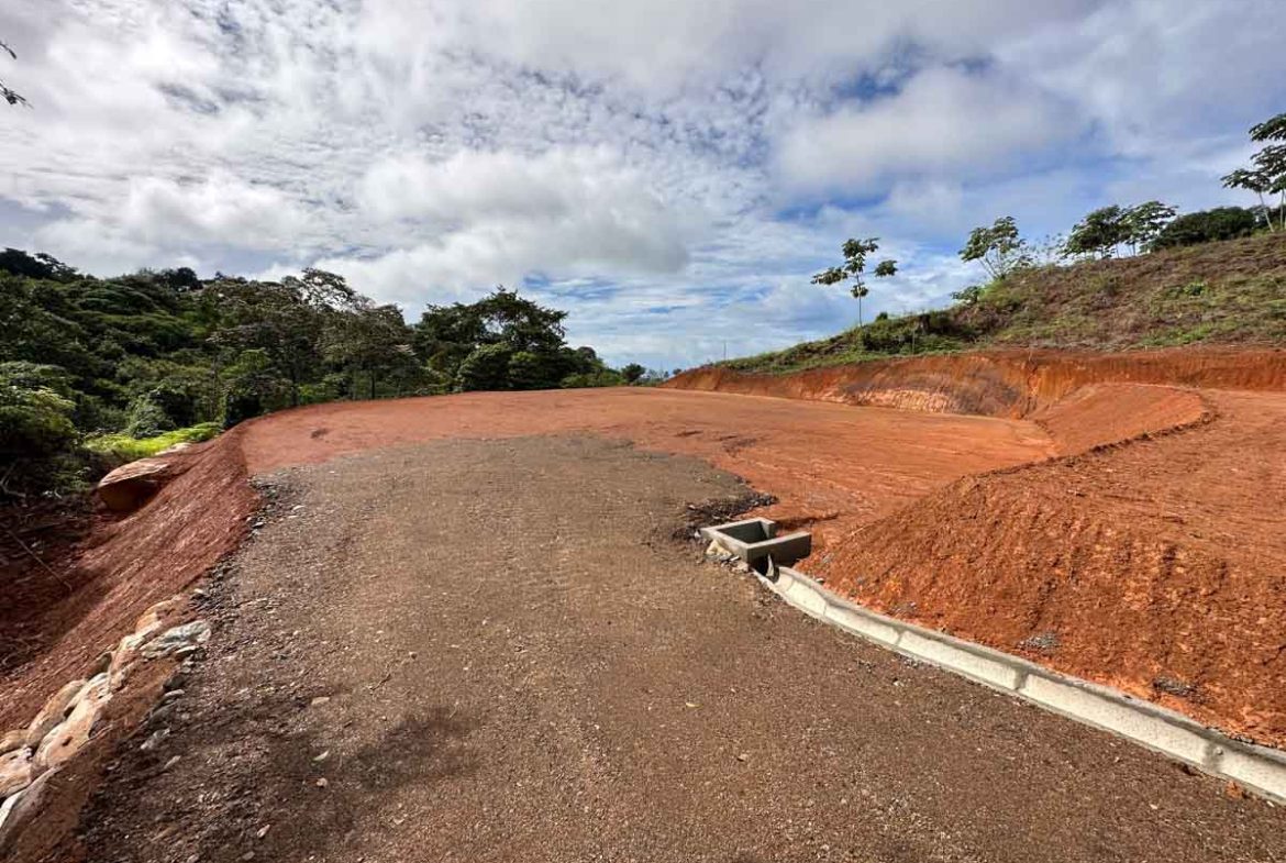 OCEAN AND MOUNTAIN VIEW LOT IN OJOCHAL – 0.65 ACRES