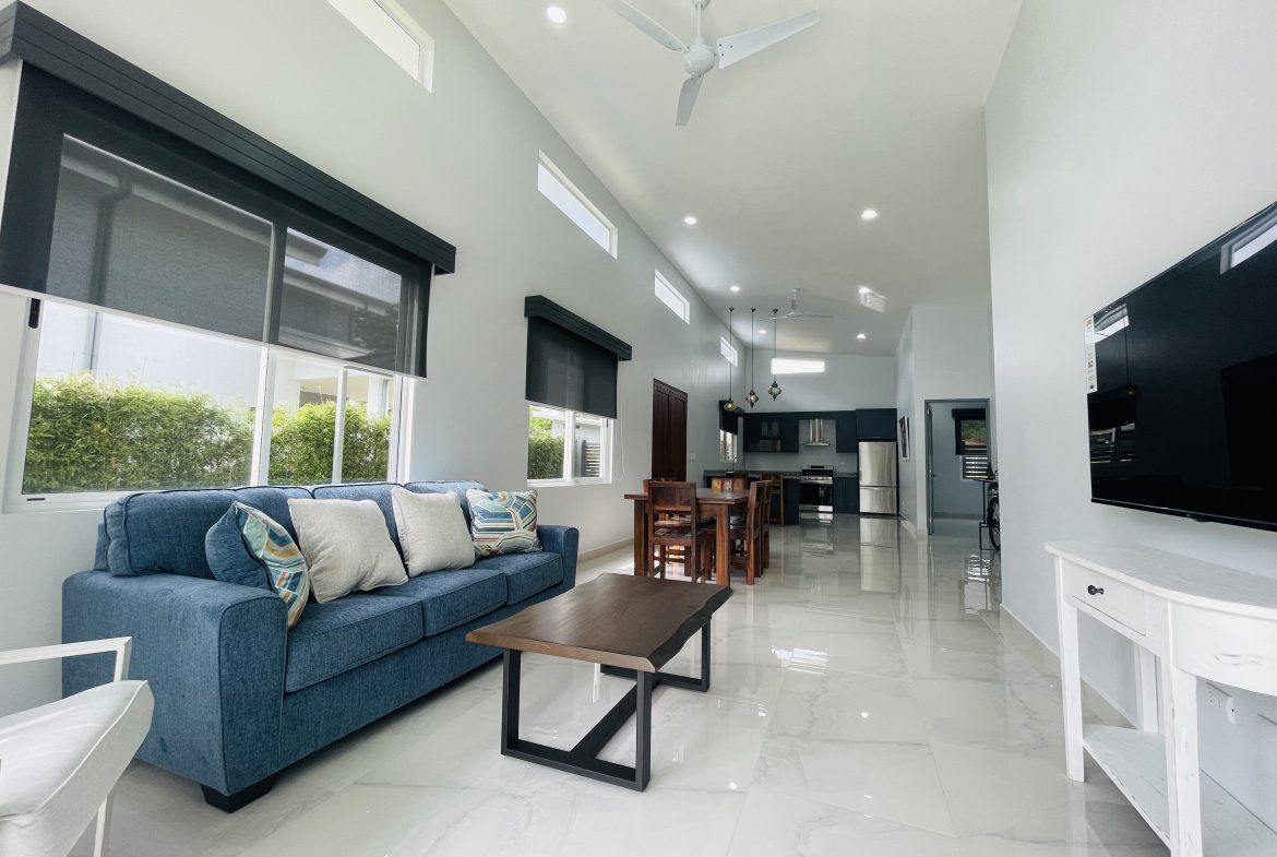 THE SUN GARDEN 3-BED 3-BATH HOME IN UVITA – 0.10 ACRES